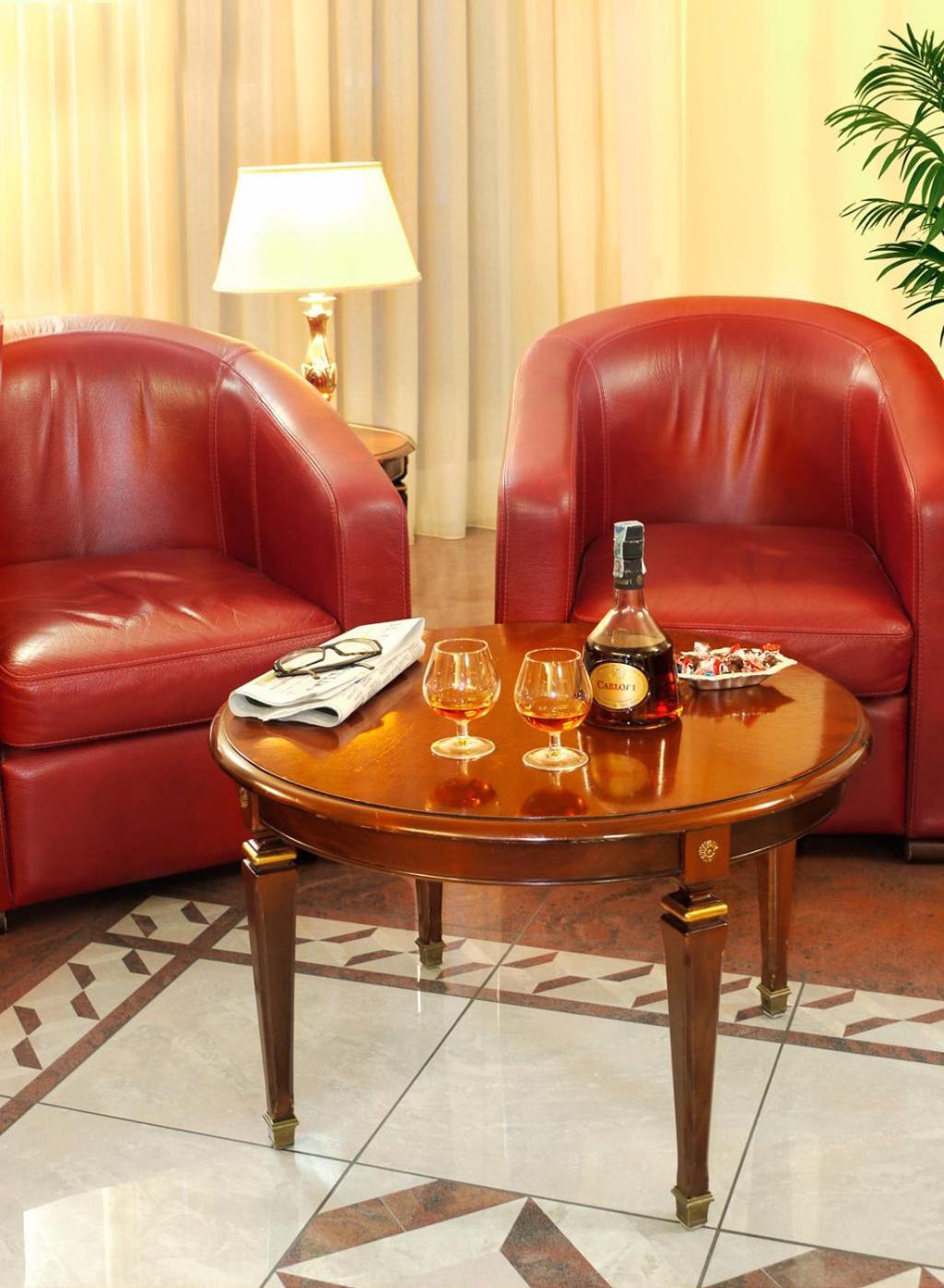 Hotel Dal Ponte Басано дел Грапа Екстериор снимка