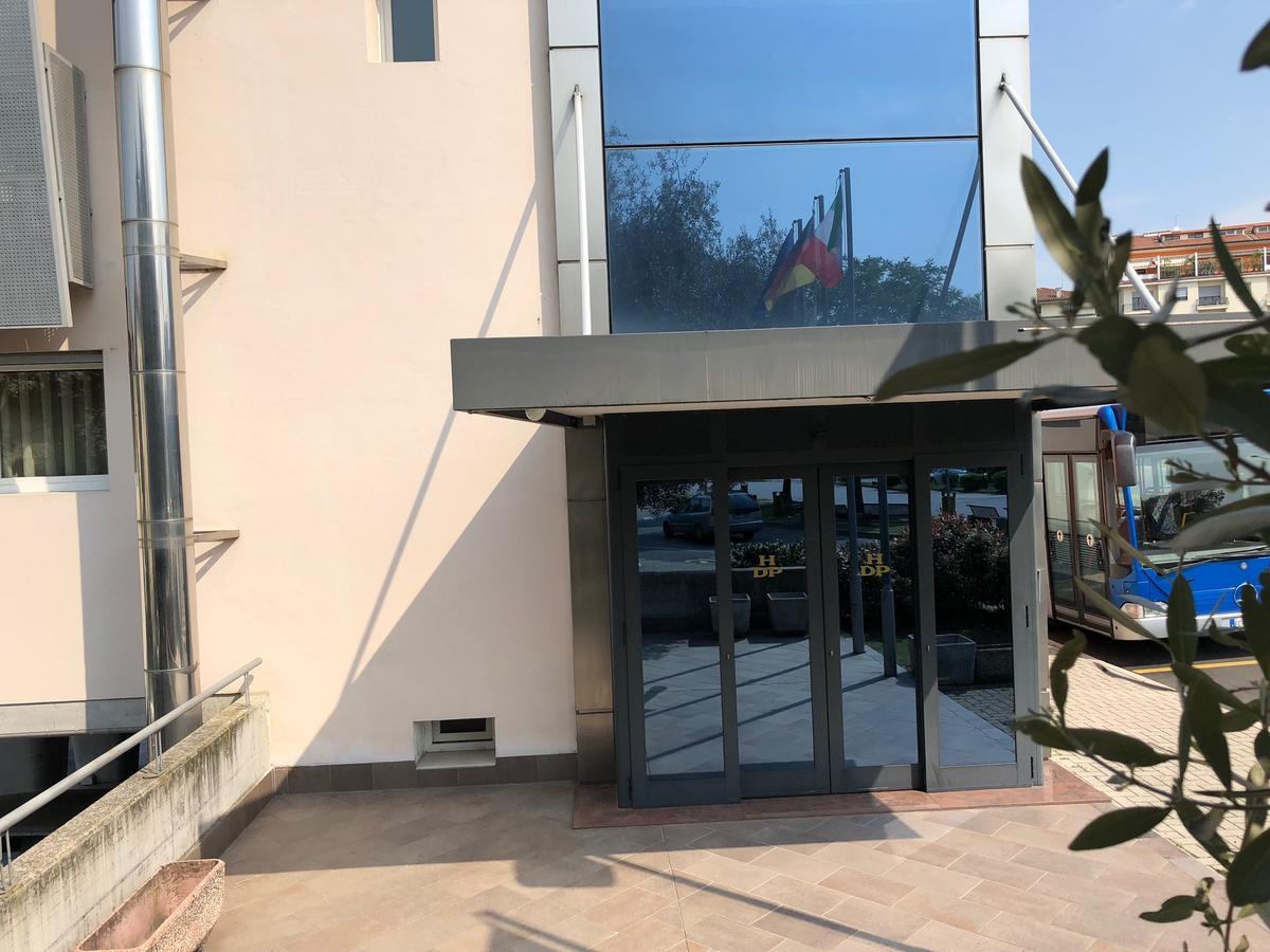 Hotel Dal Ponte Басано дел Грапа Екстериор снимка