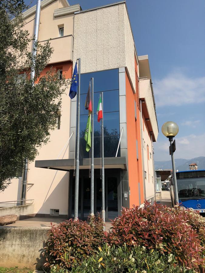 Hotel Dal Ponte Басано дел Грапа Екстериор снимка