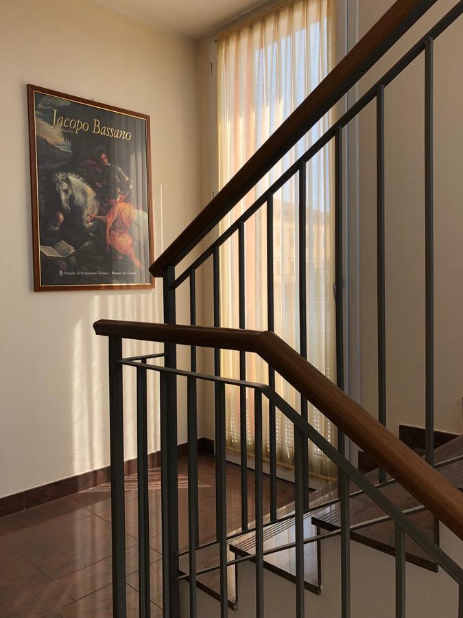 Hotel Dal Ponte Басано дел Грапа Екстериор снимка