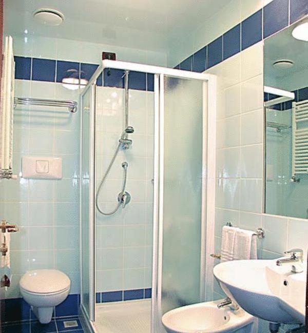 Hotel Dal Ponte Басано дел Грапа Екстериор снимка